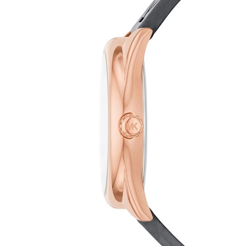 06-82-1.jpg 06-82-1.jpg